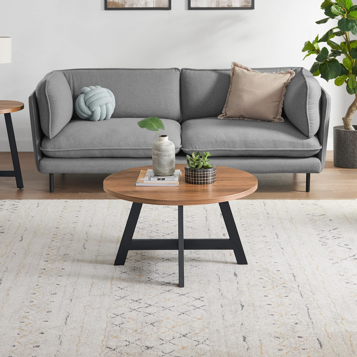 Round Wood Top Metal Base Coffee Table H35291